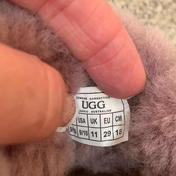 COPY - Ugg Ozwear Dusty Pink kids bailey bow sheepskin boots sz 9-10 - Picture 7 of 8